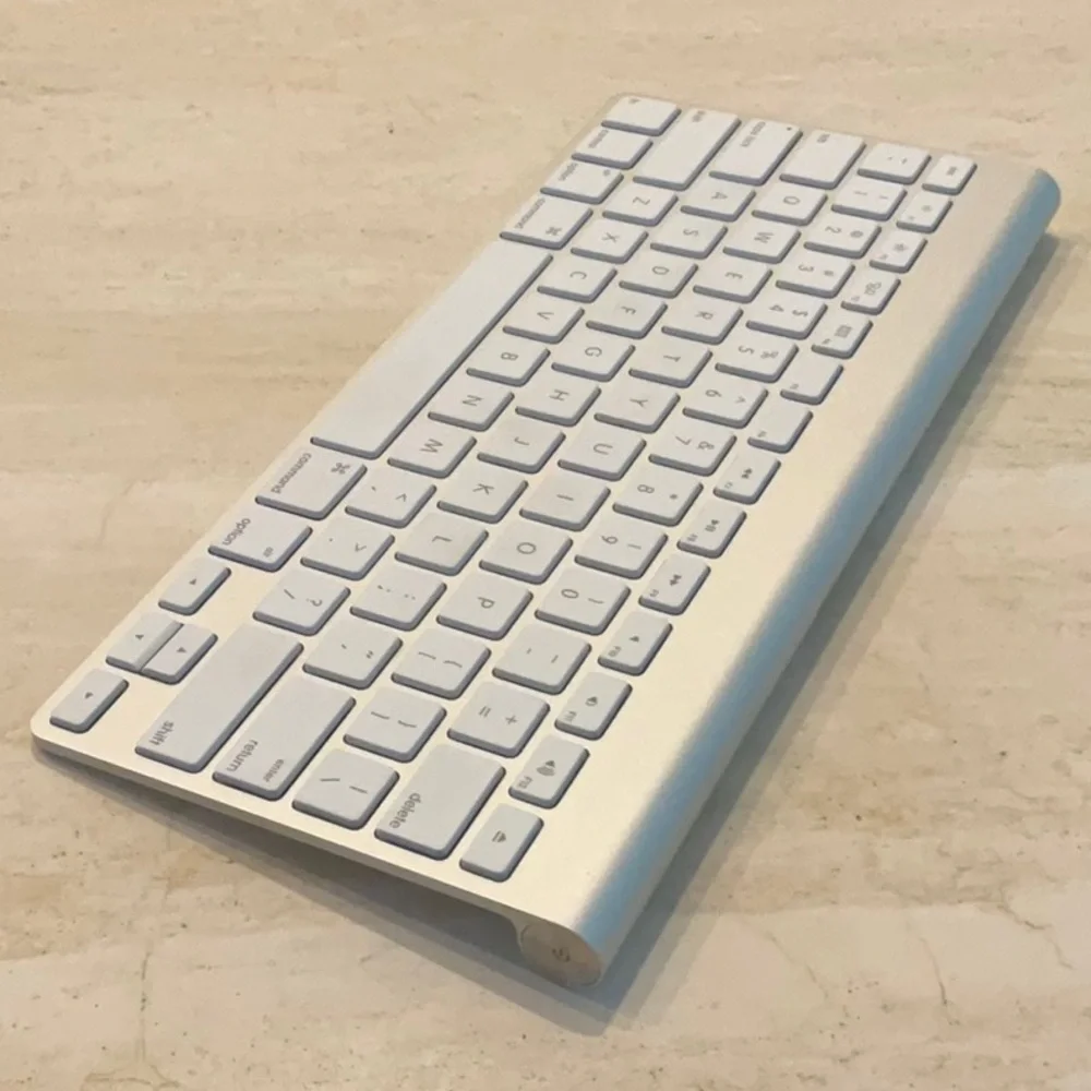 Apple Wireless Keyboard Model A1314 Genuine OEM Authentic